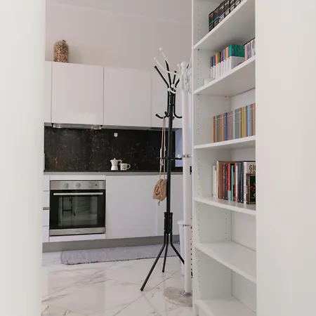 Appartement In Piazza Colombo A 300mt Dal Mare San Remo